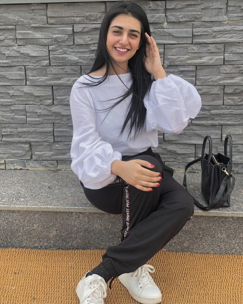 Escort in Islamabad